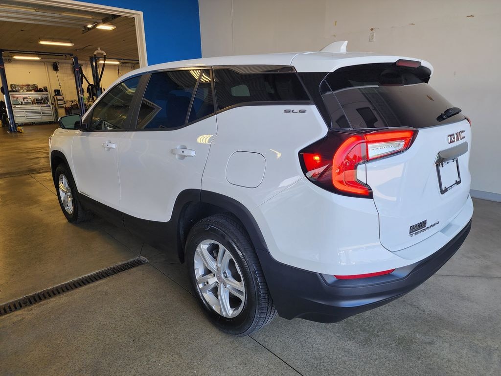Used 2024 GMC Terrain SLE SUV