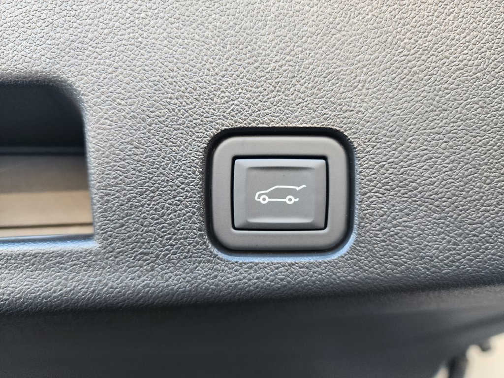 2024 GMC Acadia Elevation - Photo 16