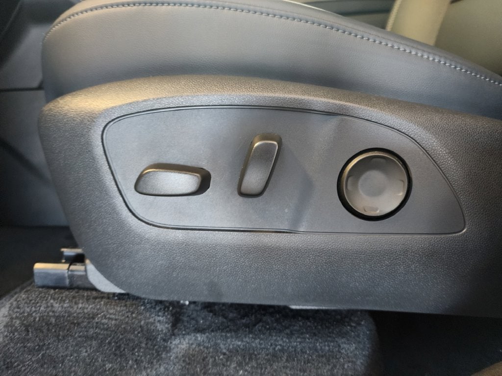 2024 GMC Acadia Elevation - Photo 13