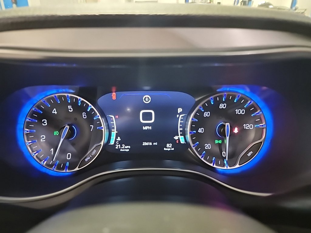 2025 Chrysler Pacifica Pinnacle - Photo 26