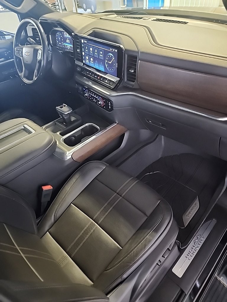 2022 Chevrolet Silverado 1500 High Country - Photo 15