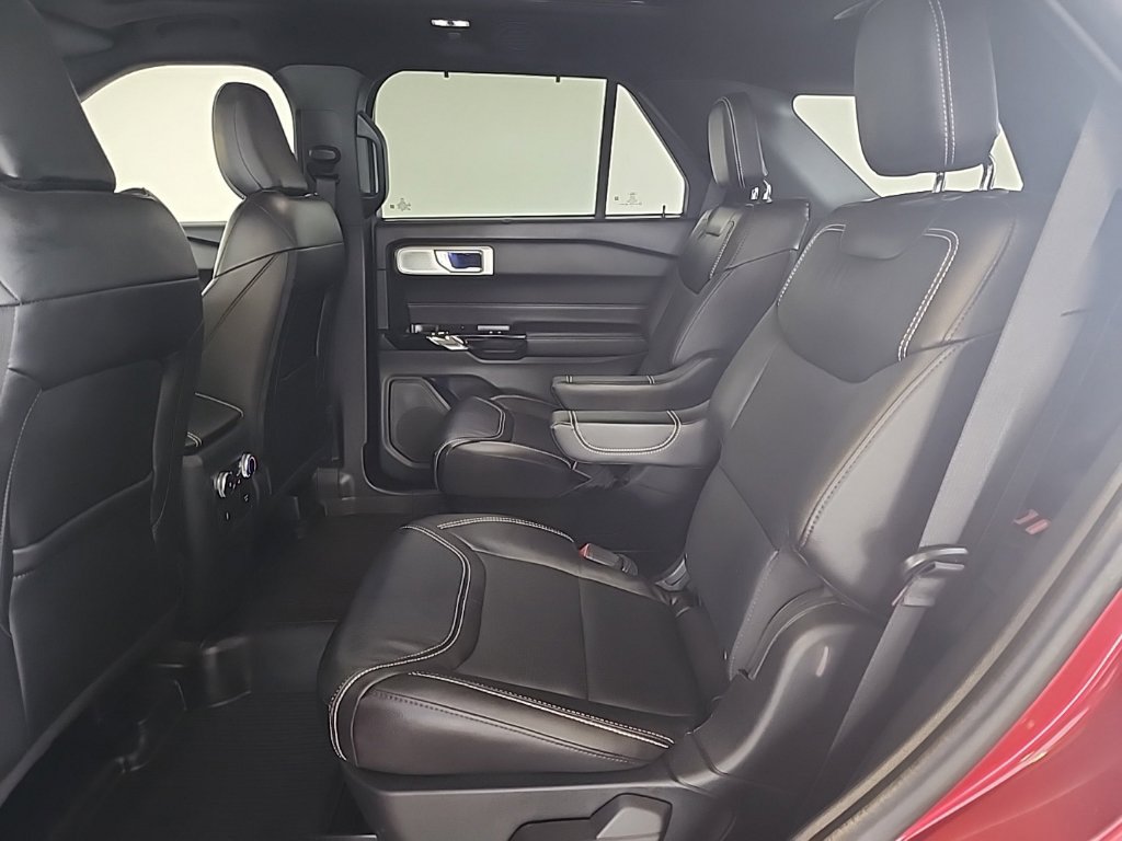 2023 Ford Explorer ST - Photo 13