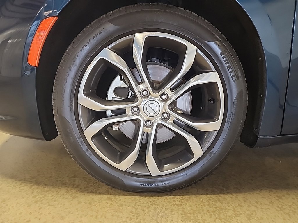 2025 Chrysler Pacifica Pinnacle - Photo 7