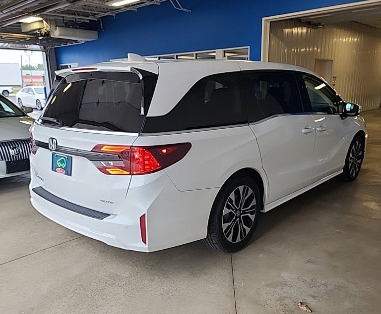 2026 Honda Odyssey Elite - Photo 6