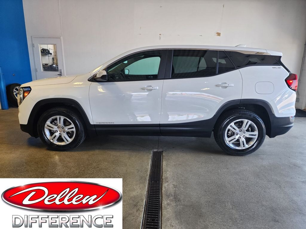 Used 2024 GMC Terrain SLE SUV