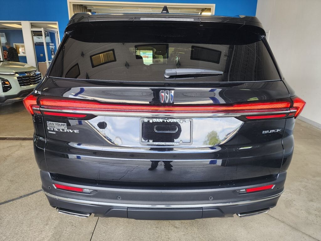 Used 2025 Buick Enclave Preferred SUV
