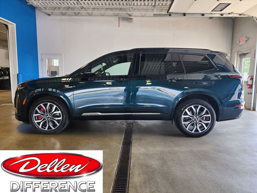 Used 2024 CADILLAC XT6 Sport SUV