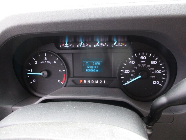 2025 Ford E-450 Chassis Cab photo 3