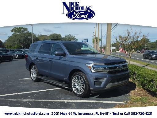 2022 Ford Expedition Limited's photo