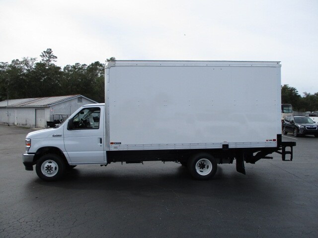 2025 Ford E-Series Cutaway Base - Photo 12