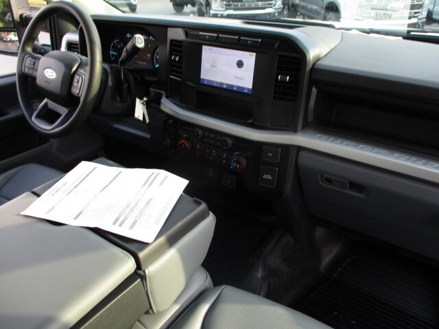2024 Ford F-550 XL photo 2