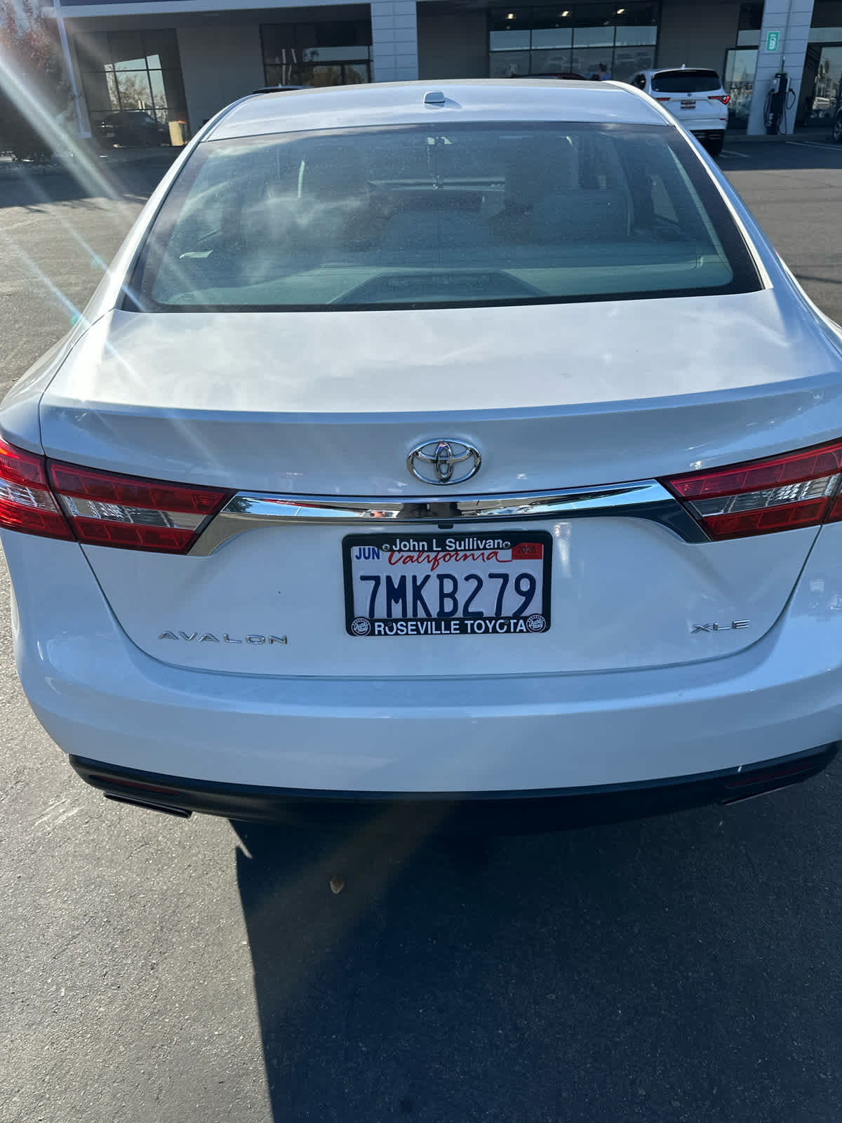 2015 Toyota Avalon XLE photo 2