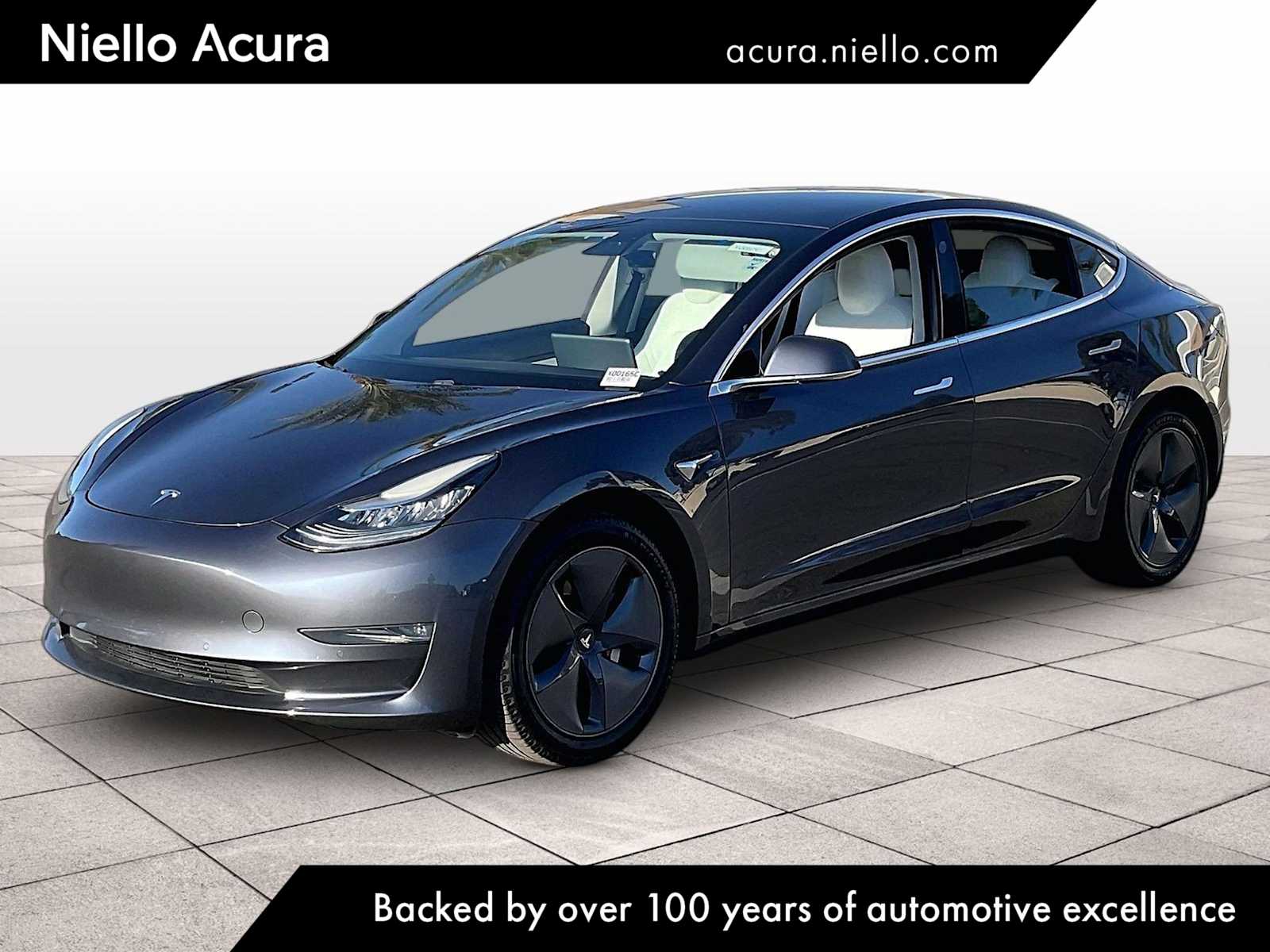  Tesla Model 3