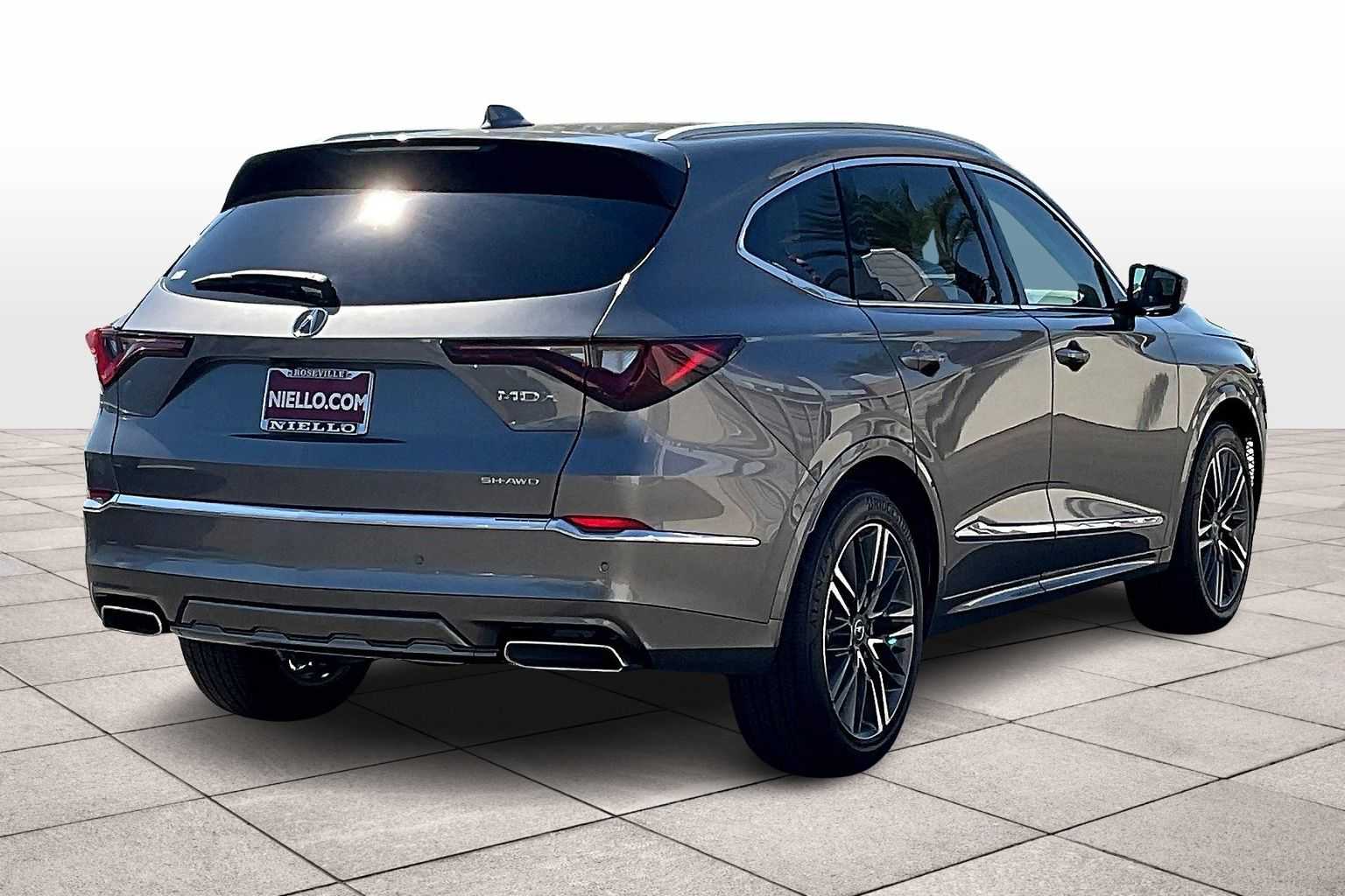 2026 Acura MDX Advance SH-AWD photo 4