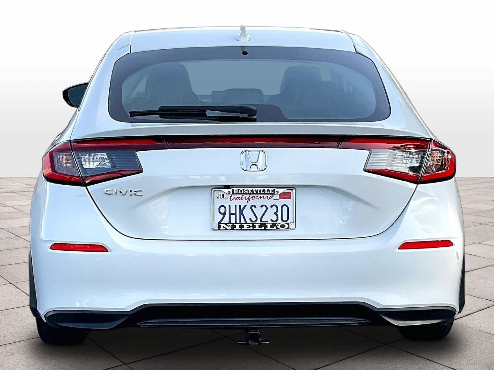 2023 Honda Civic Hatchback EX-L photo 4