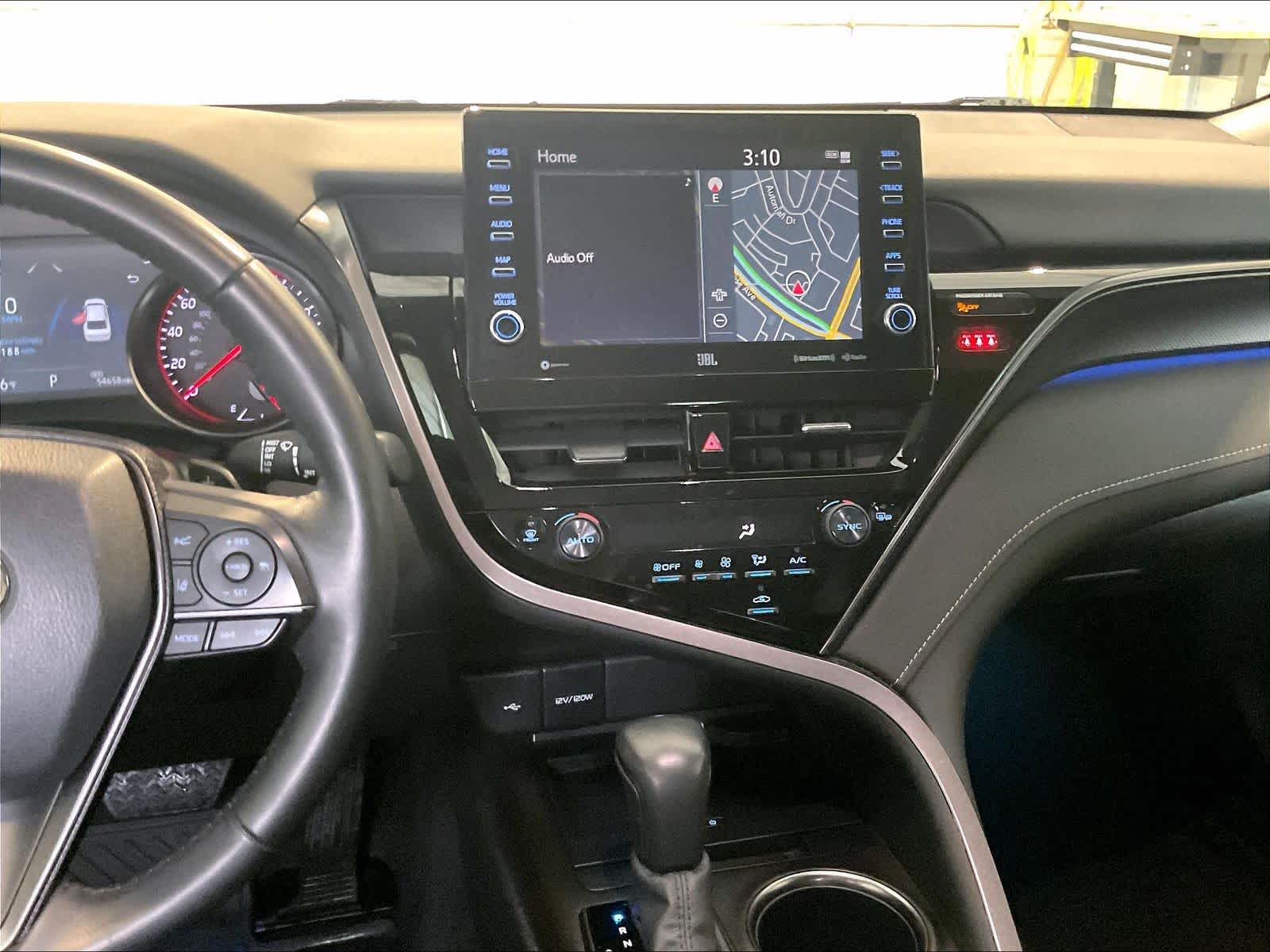 2022 Toyota Camry photo 6