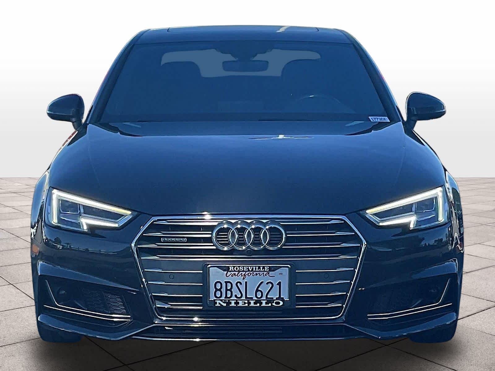 2018 Audi A4 photo 2