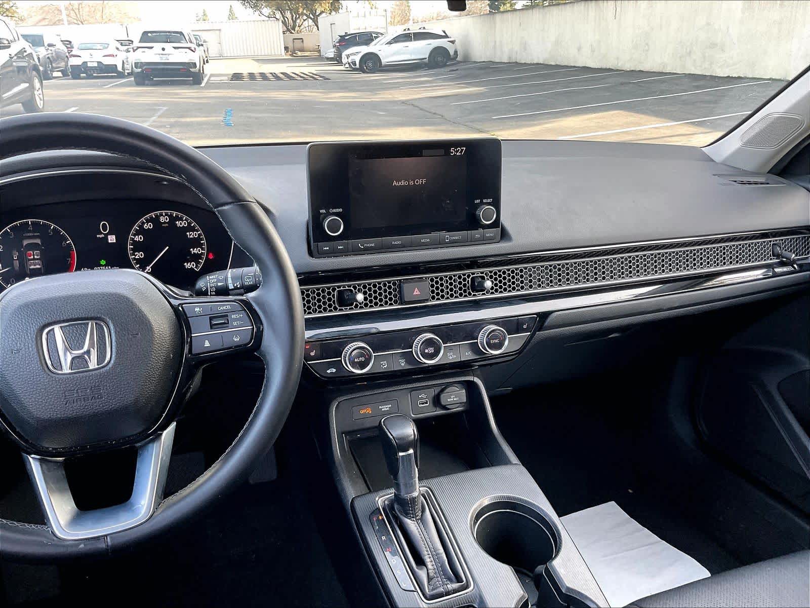 2023 Honda Civic Hatchback EX-L photo 6