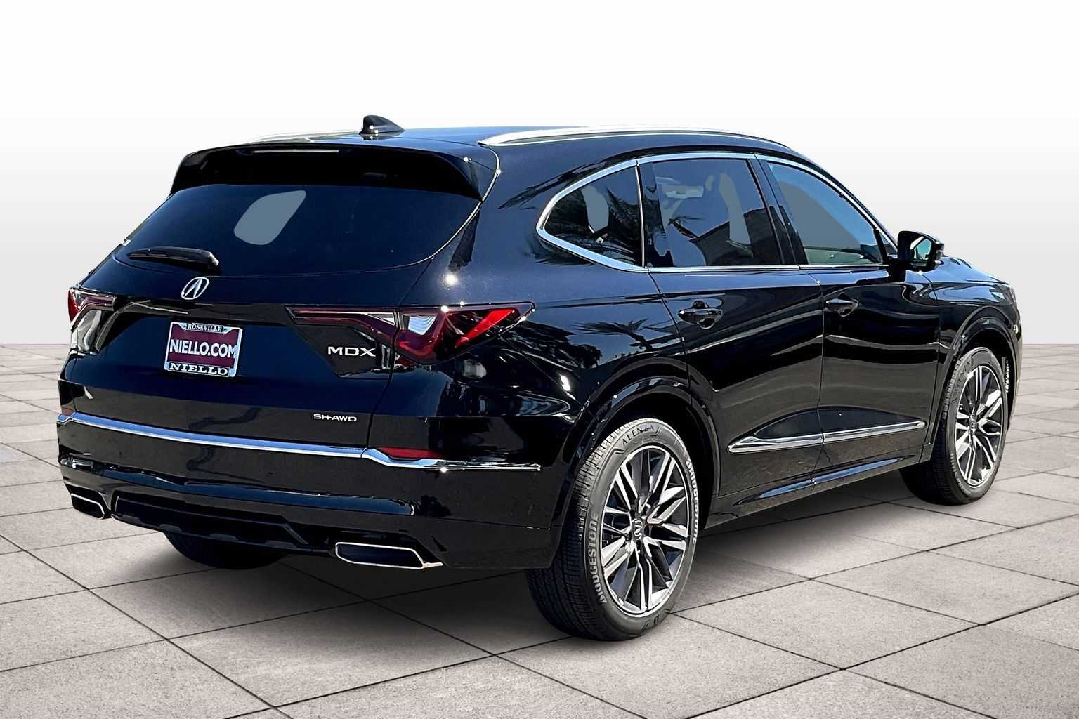 2026 Acura MDX SH-AWD Advance photo 3