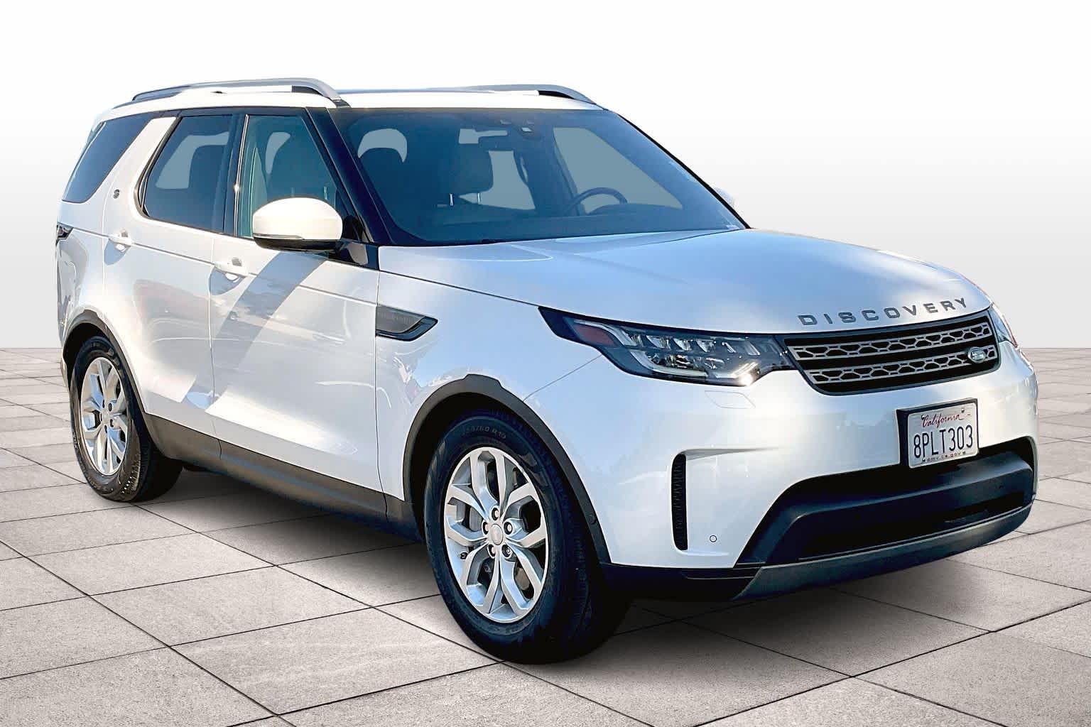 2020 Land Rover Discovery SE photo 2