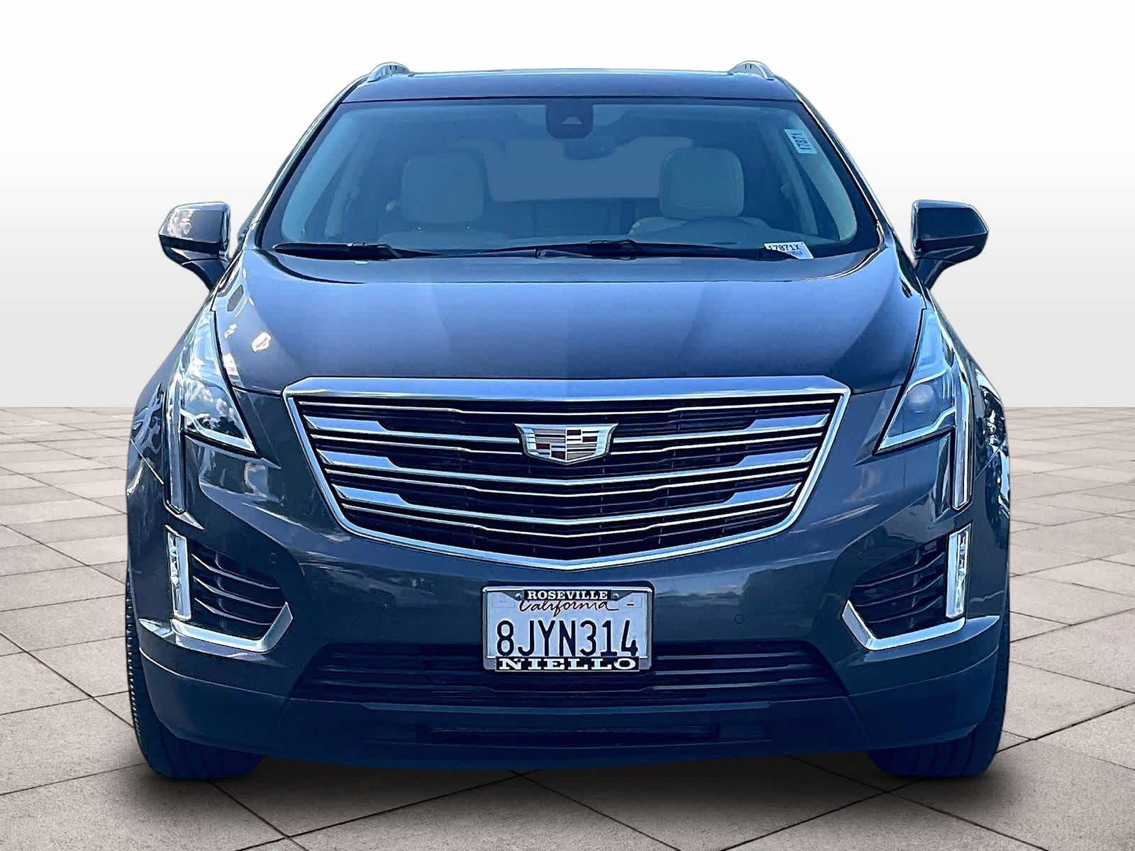 2019 Cadillac XT5 photo 2