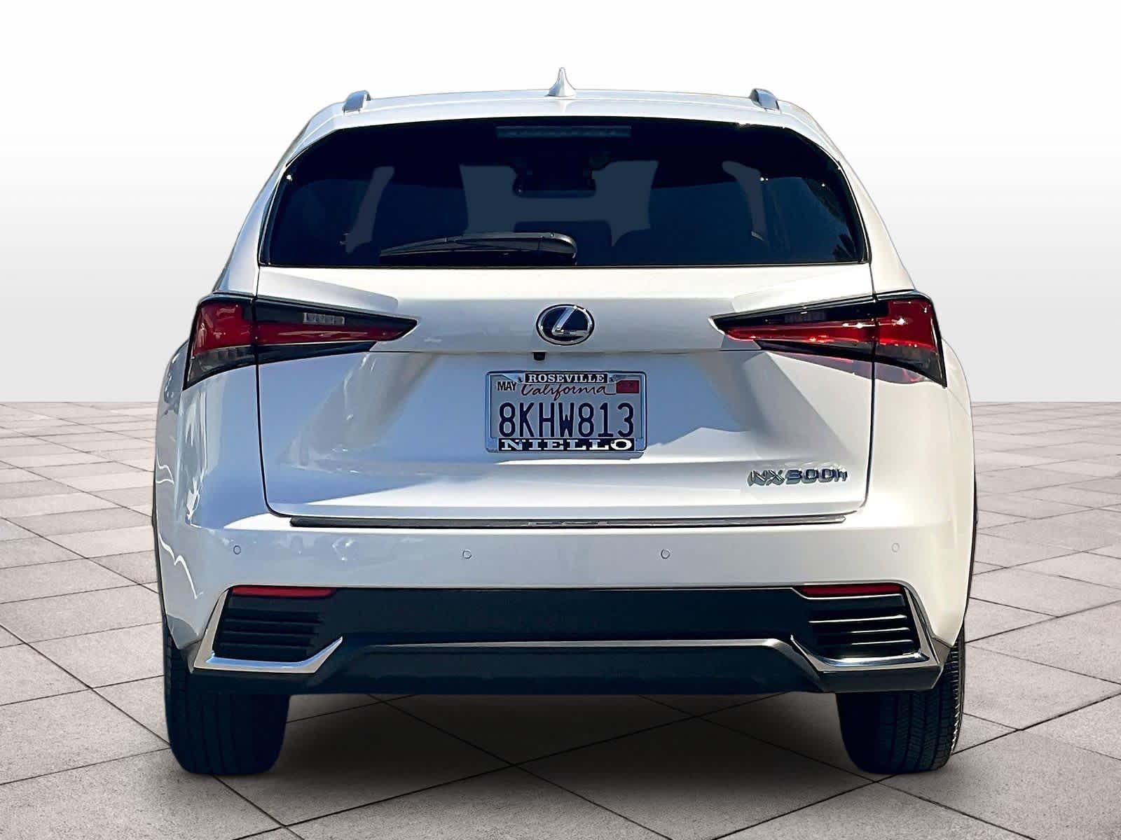 2019 LEXUS NX 300h photo 4
