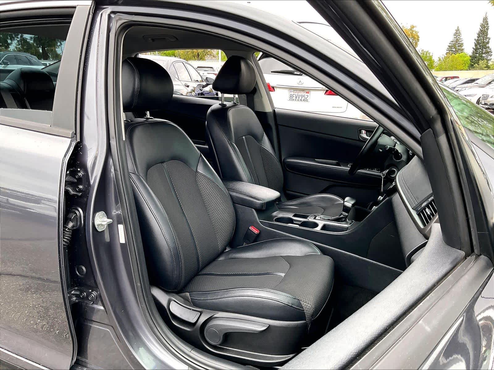 2018 Kia Optima photo 3