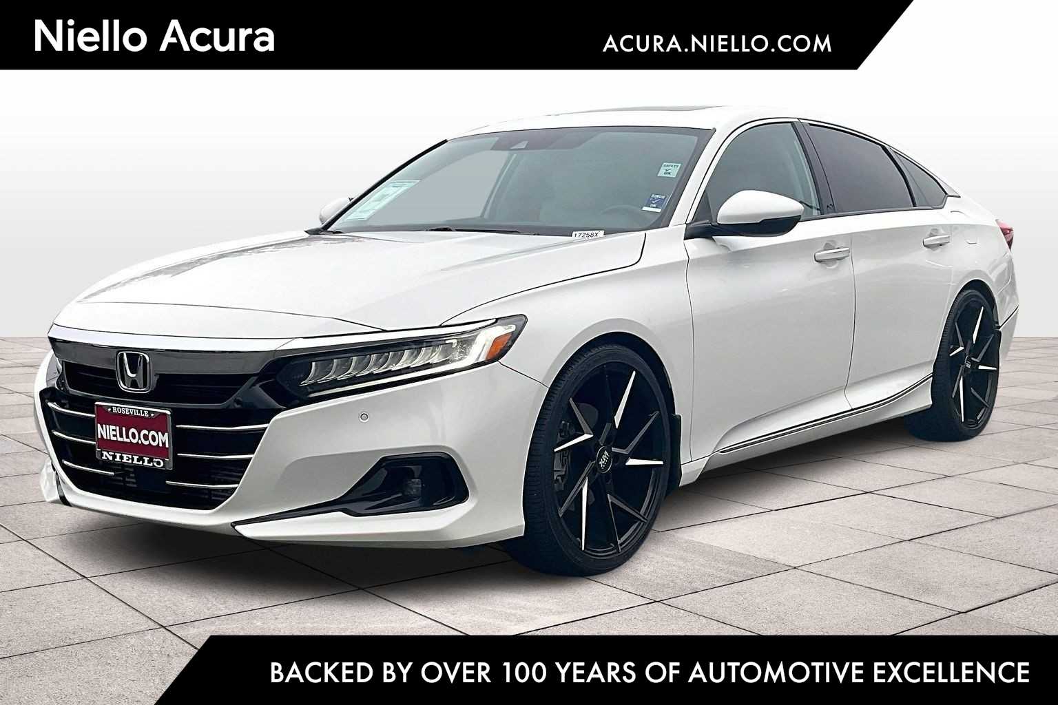 2022 Honda Accord Touring's photo