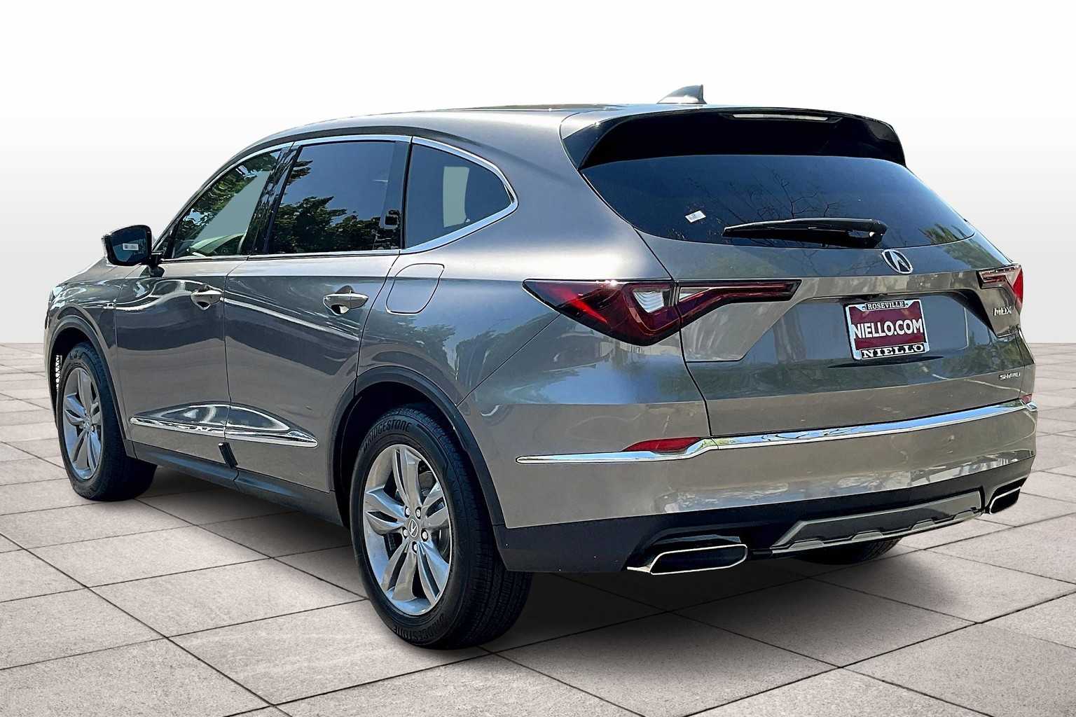 2026 Acura MDX SH-AWD photo 2