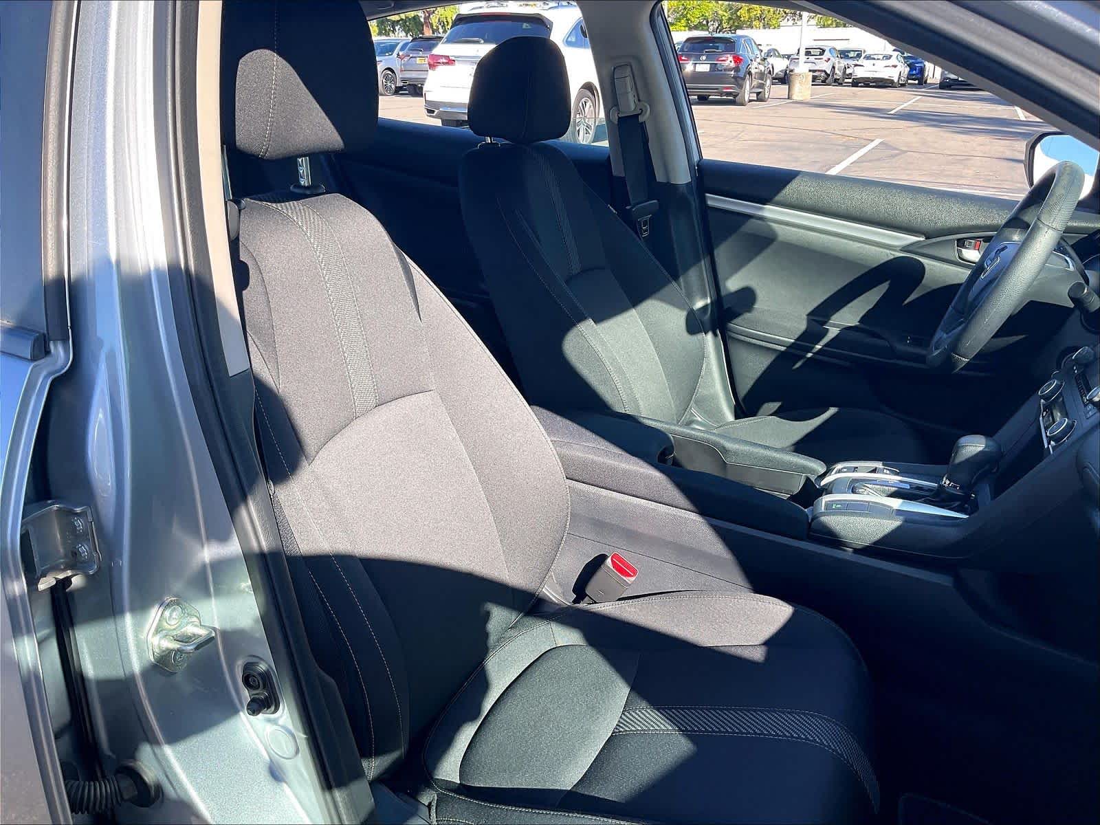 2016 Honda Civic Sedan photo 3