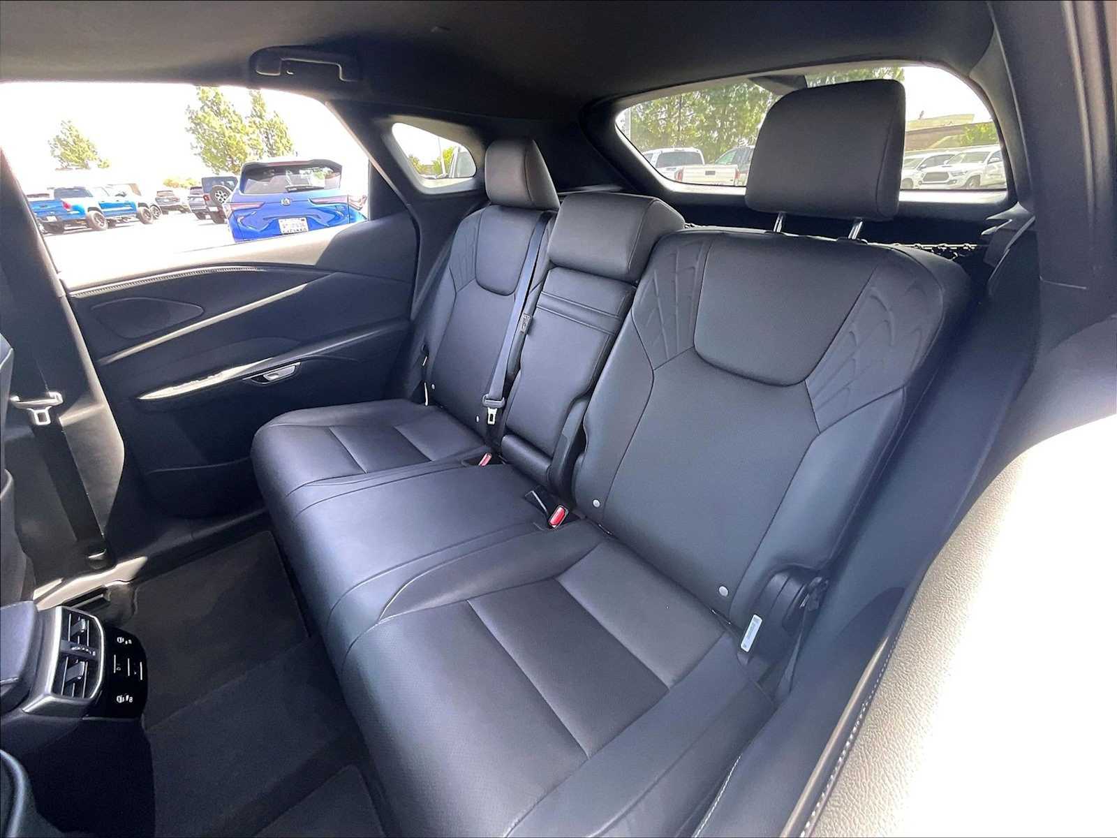 2023 Lexus RX 350 - Photo 27