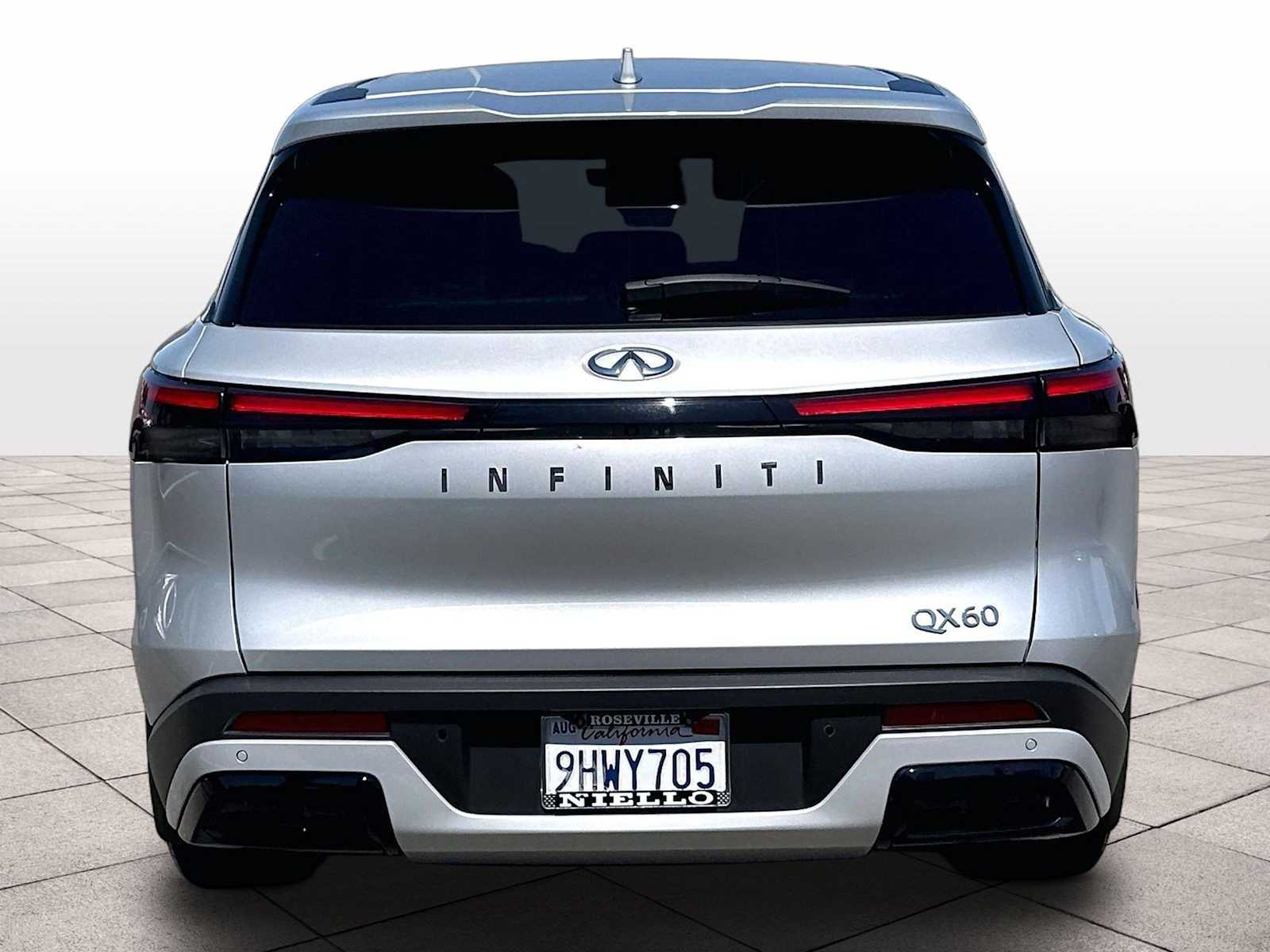 2023 Infiniti QX60 photo 6