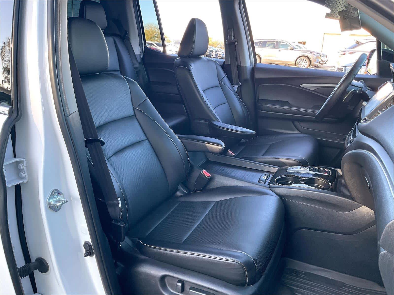 2023 Honda Ridgeline photo 3