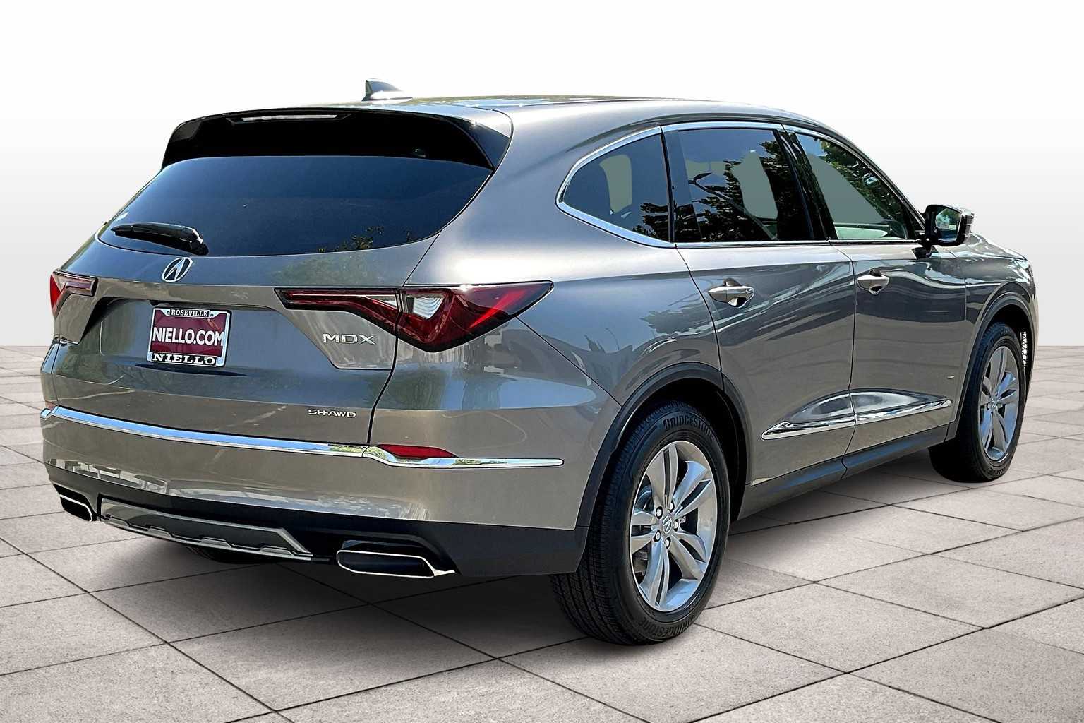 2026 Acura MDX SH-AWD photo 3