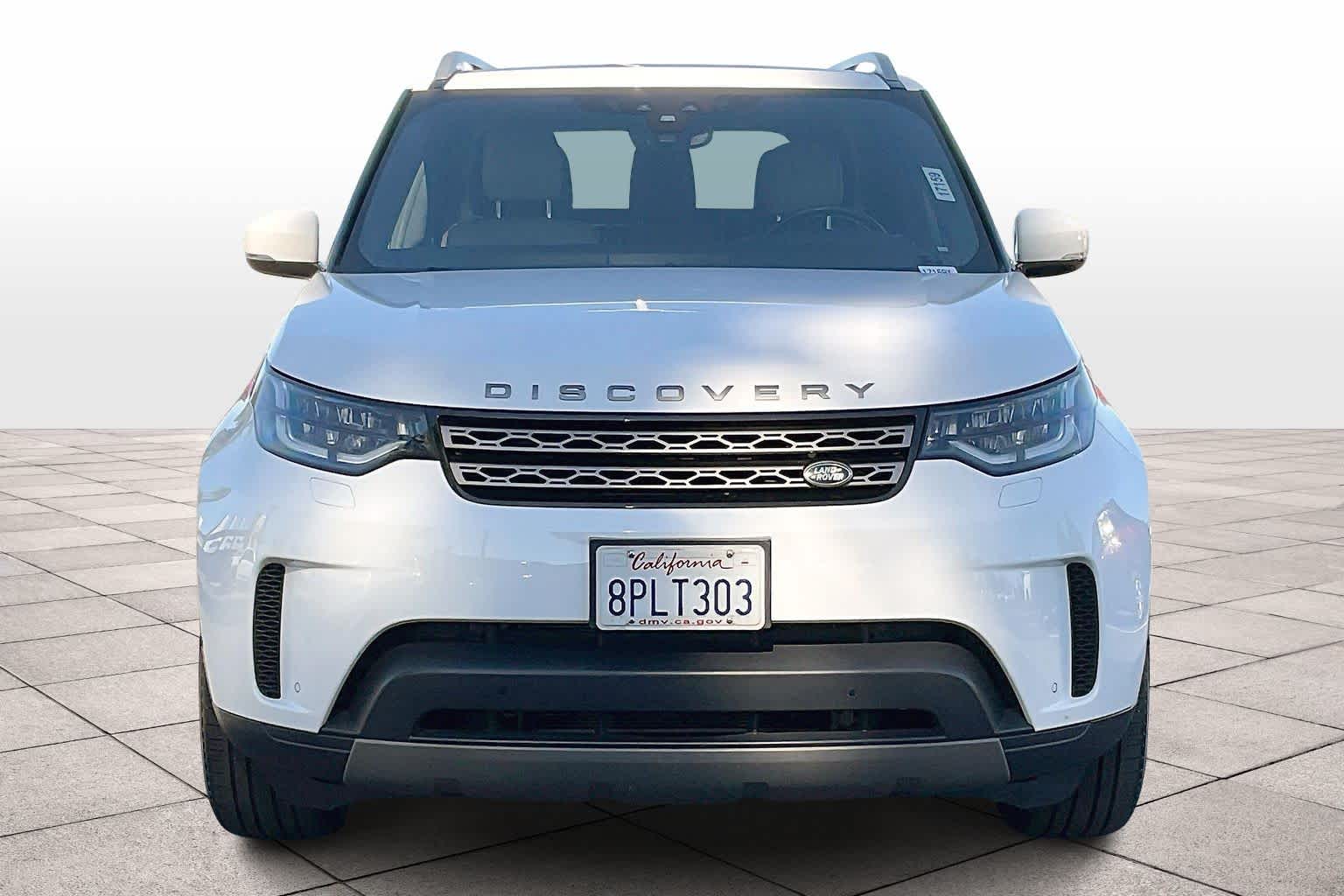 2020 Land Rover Discovery SE photo 3