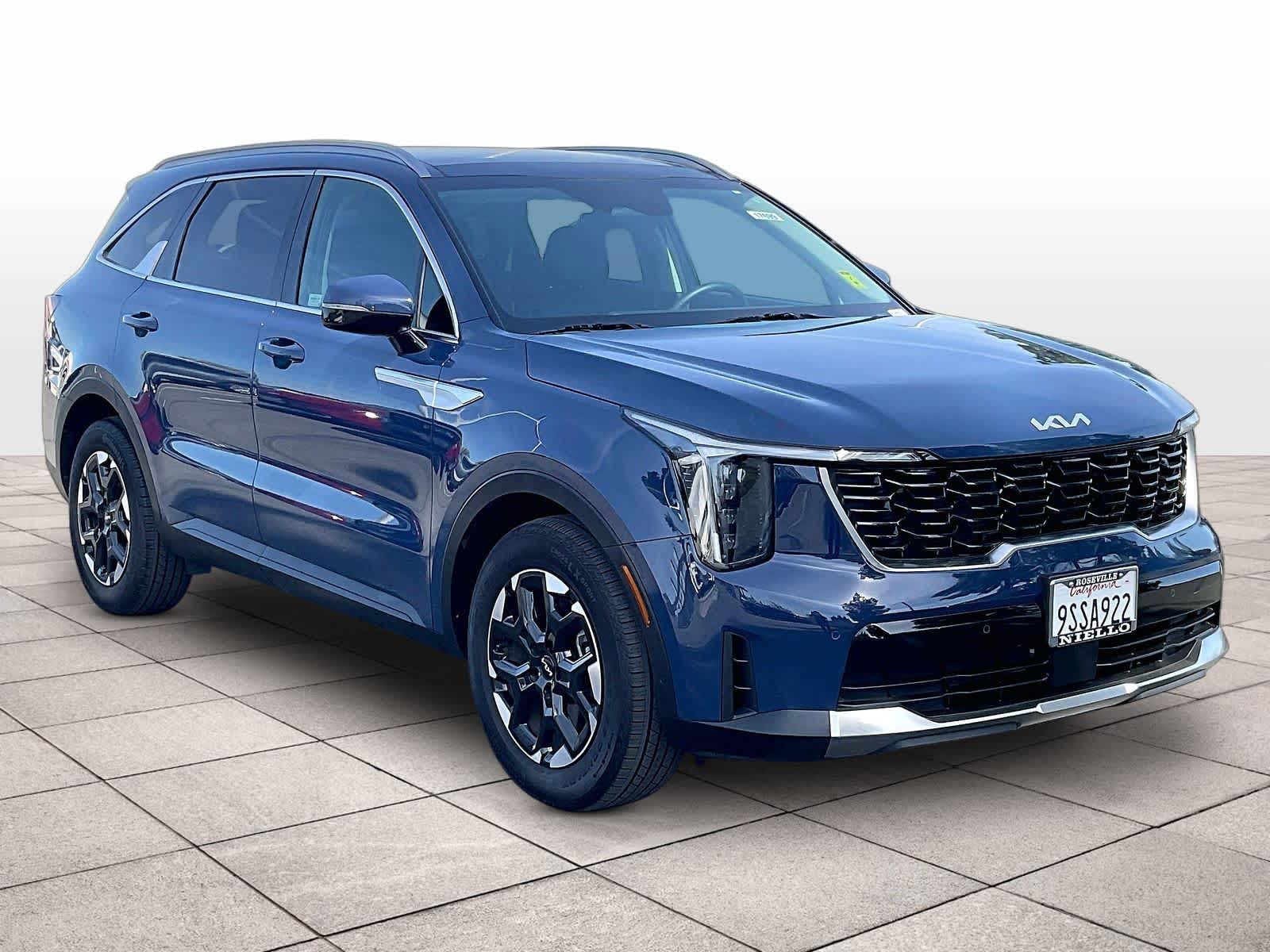 2025 Kia Sorento photo 2