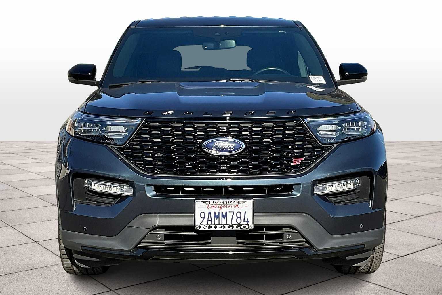 2022 Ford Explorer ST photo 3