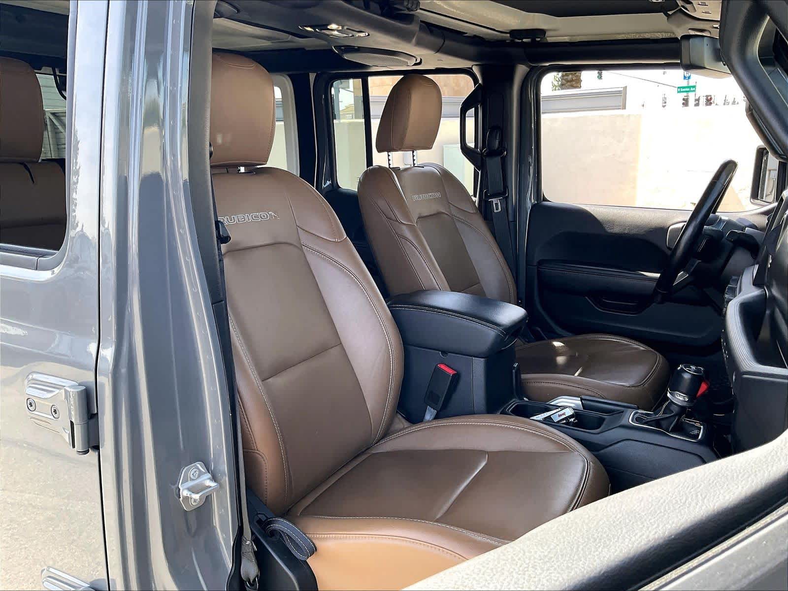 2021 Jeep Wrangler photo 3