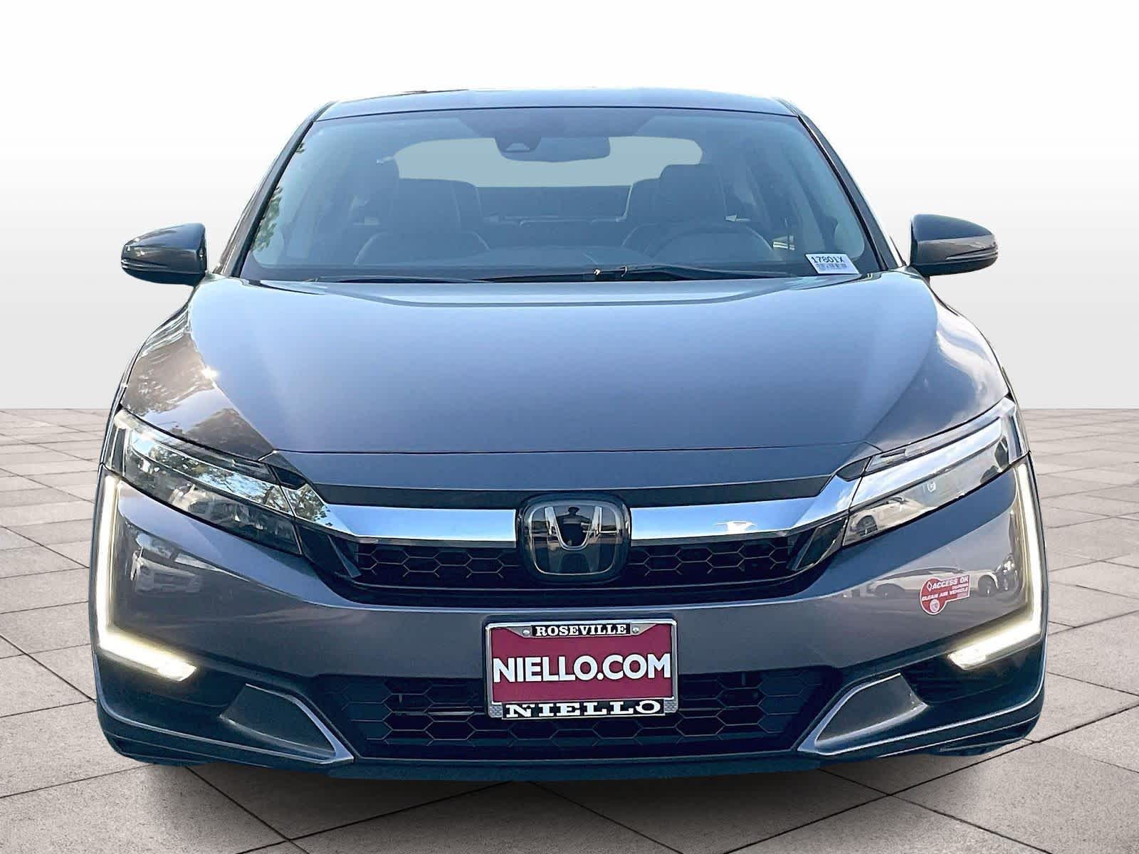 2018 Honda Clarity Plug-In Hybrid photo 2
