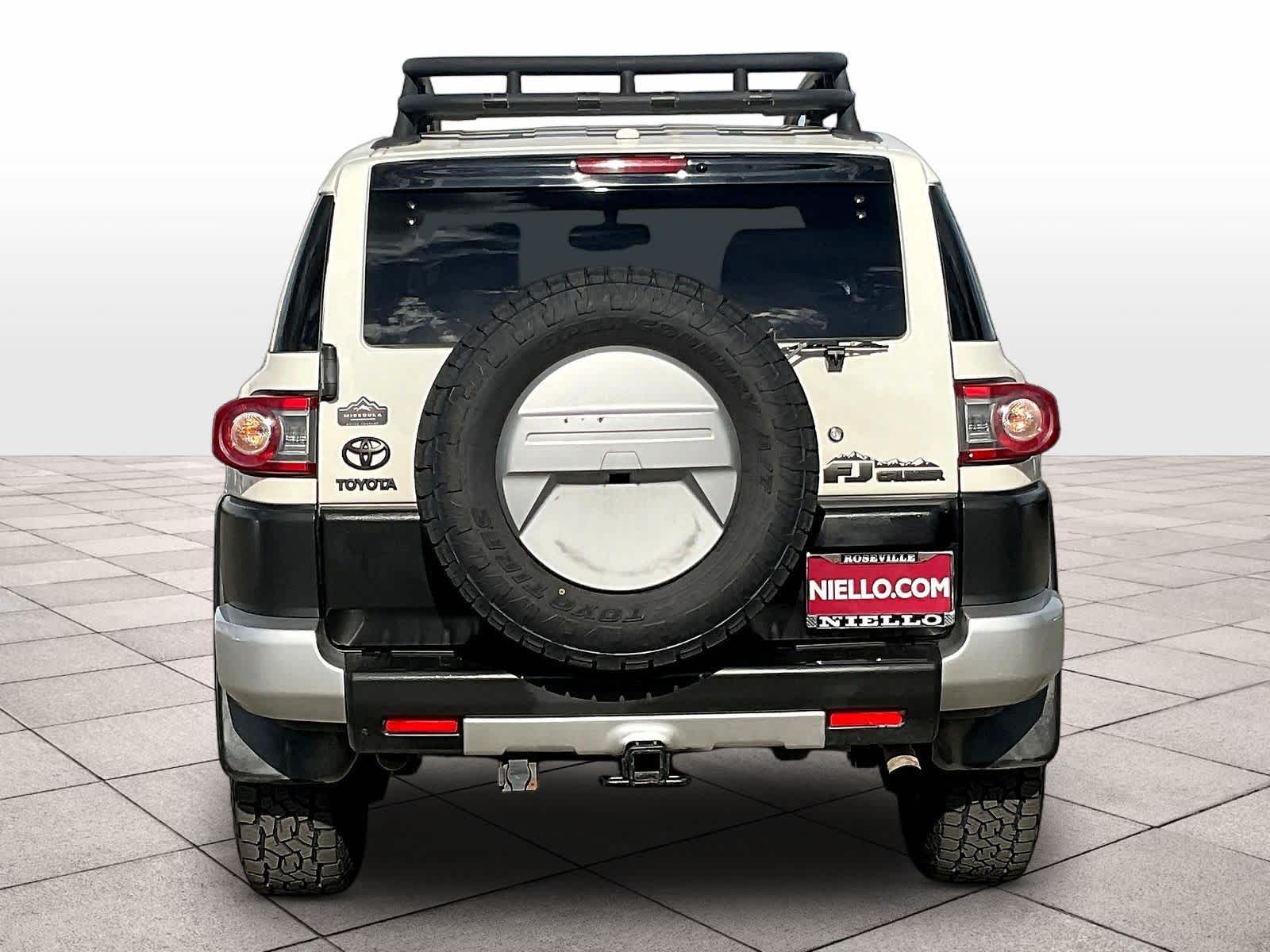 2014 Toyota FJ Cruiser photo 4