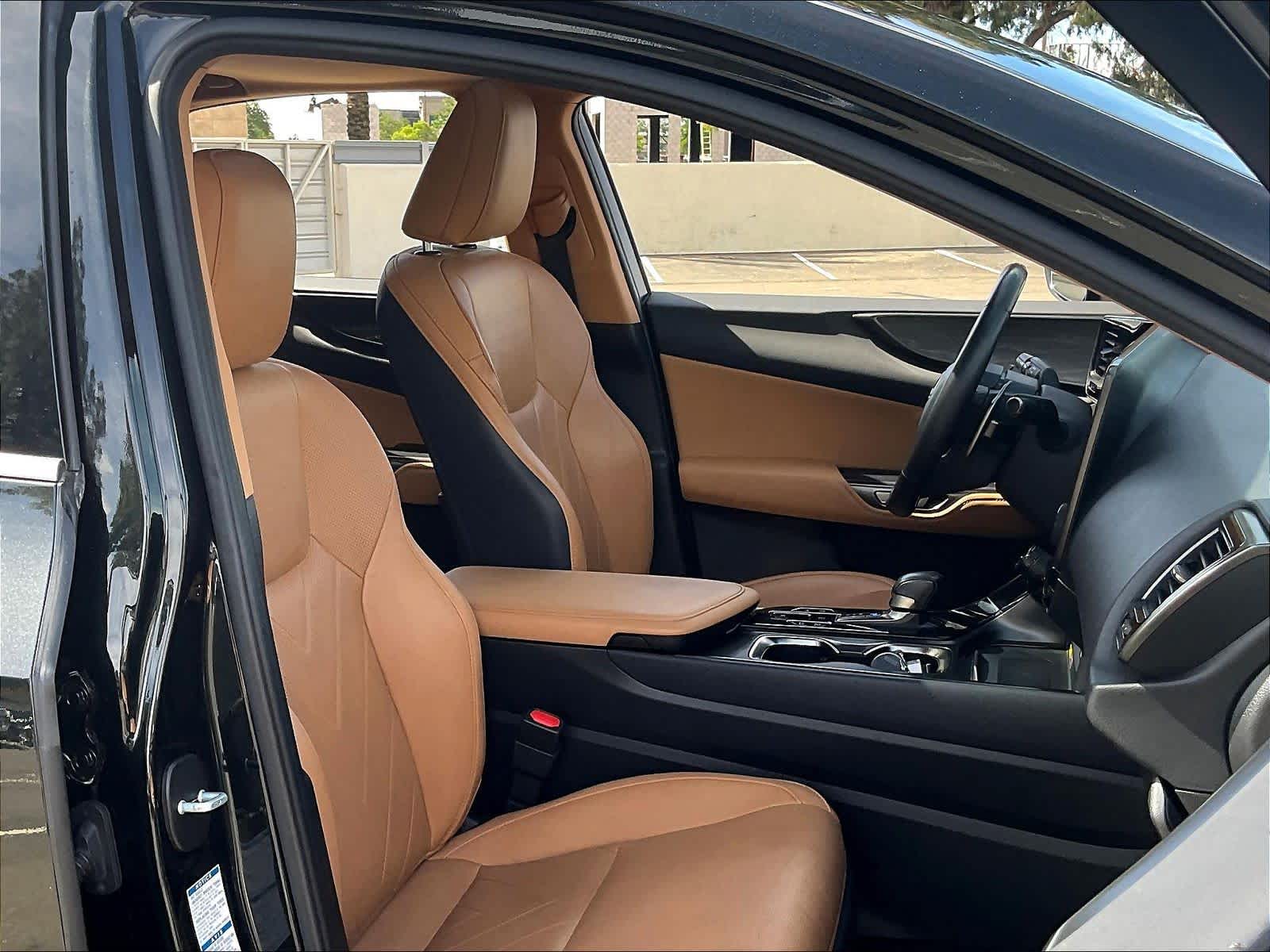 2022 LEXUS NX 450h+ photo 3