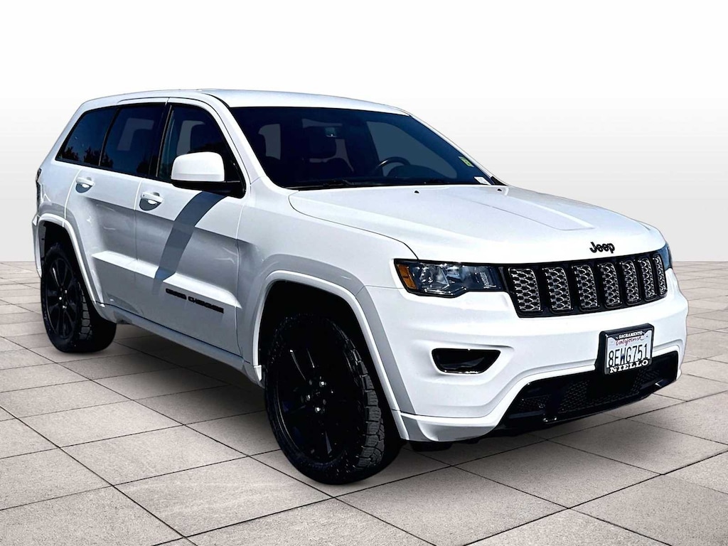 Used 2018 Jeep Grand Cherokee Altitude 4x4