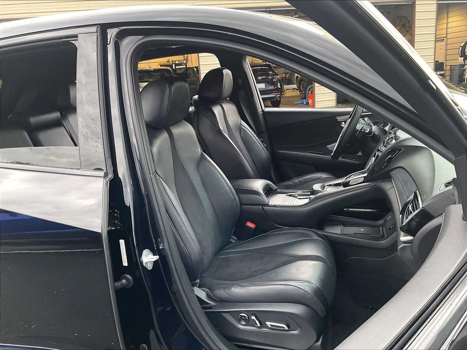2023 Acura RDX A-Spec Package - Photo 9
