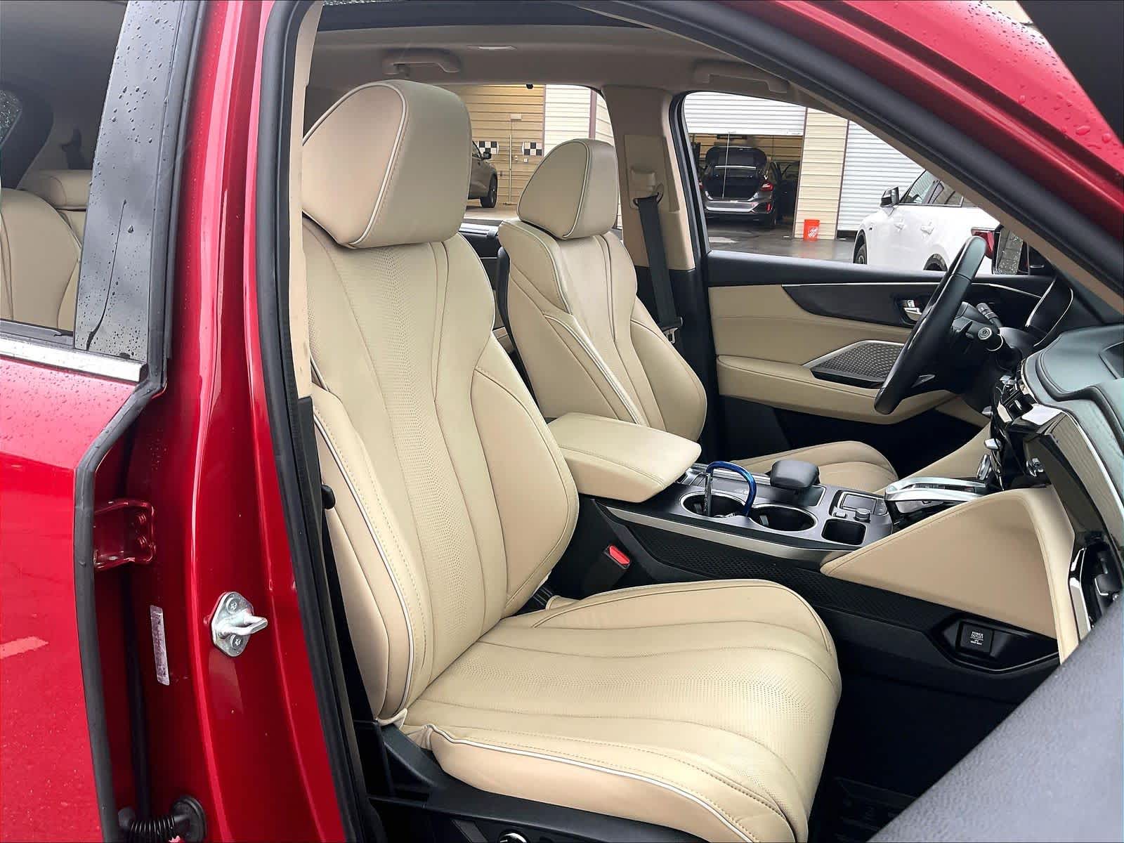 2023 Acura MDX photo 3