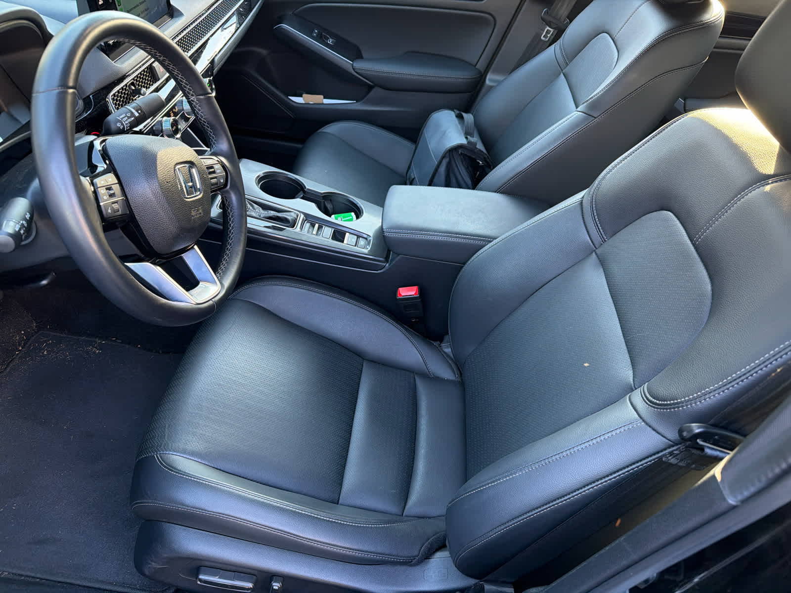 2025 Honda Civic Hybrid photo 2