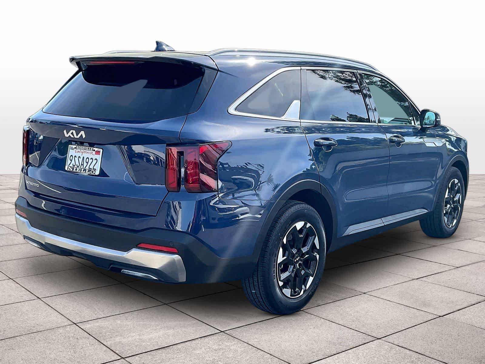 2025 Kia Sorento photo 6