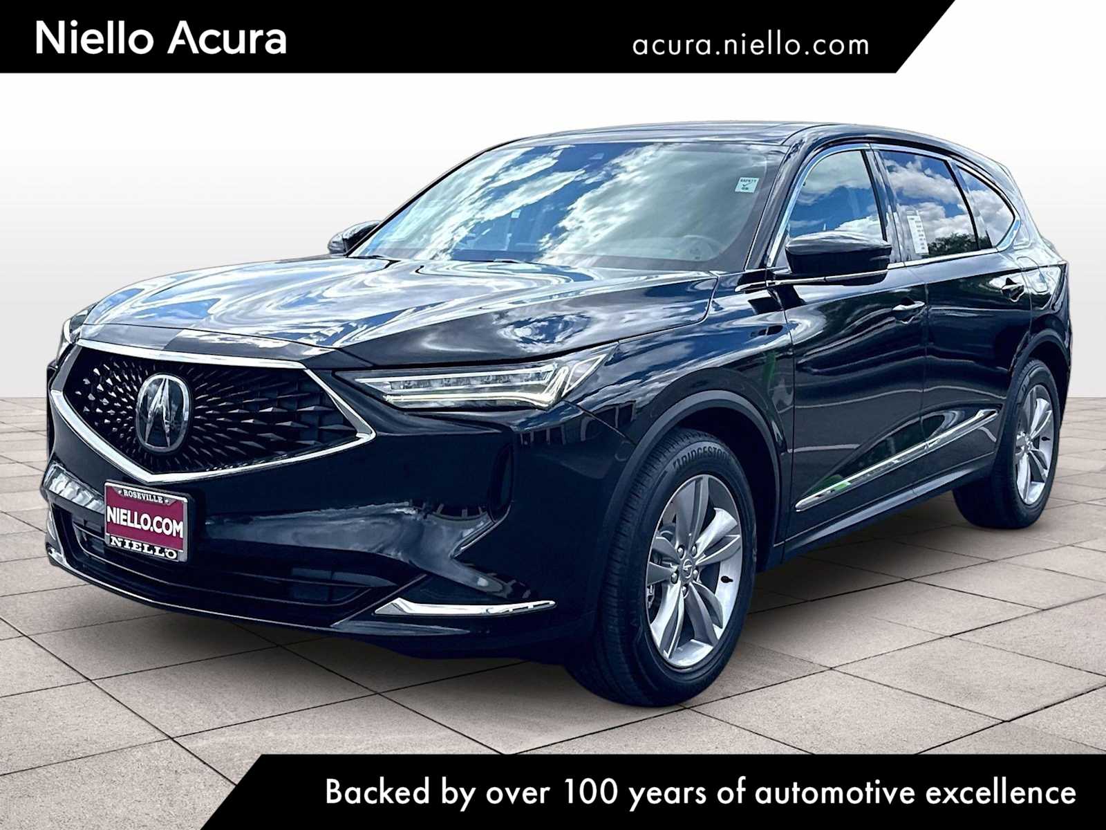 2023 Acura MDX SH-AWD's photo