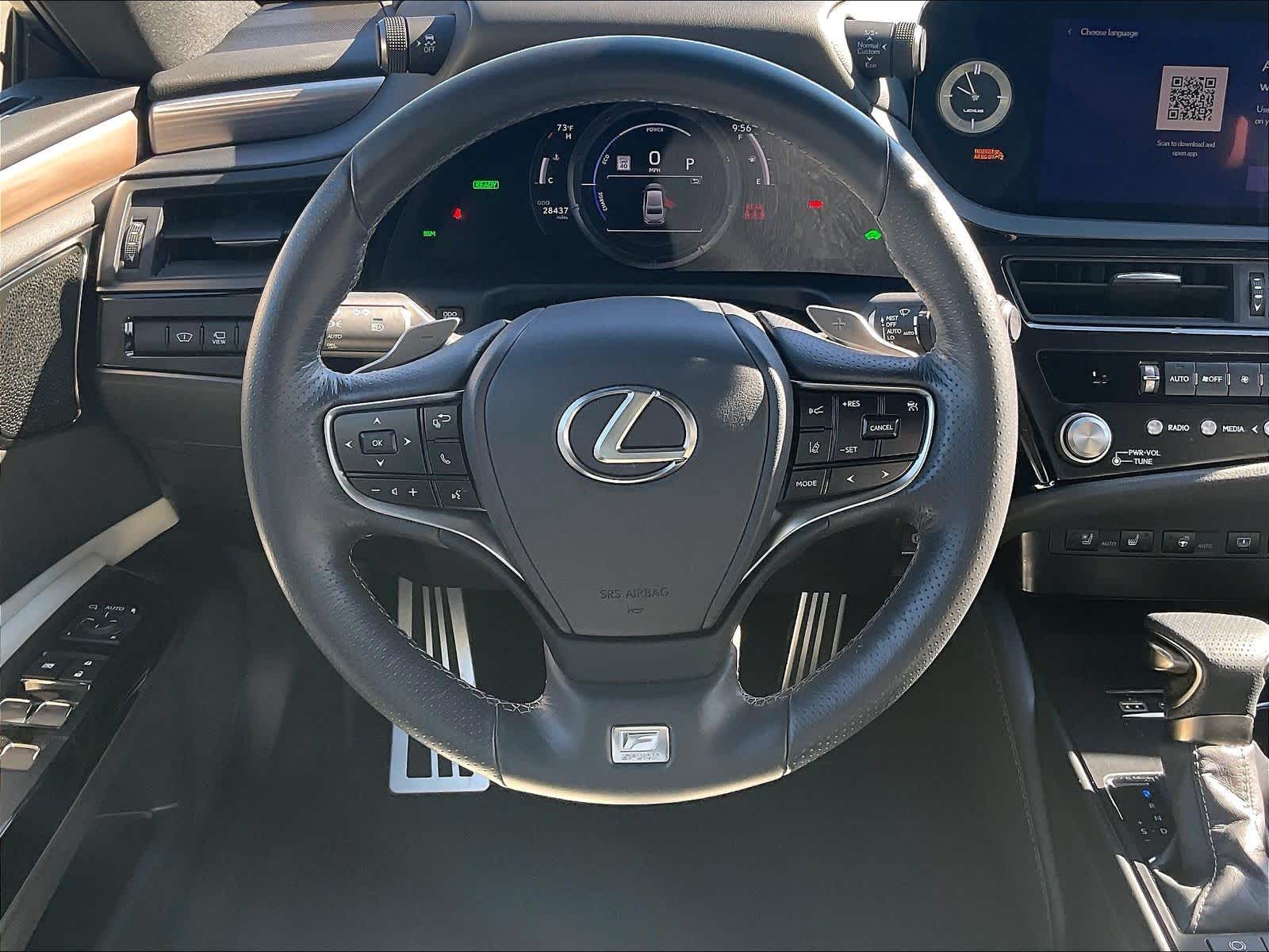 2024 LEXUS ES 300h photo 5