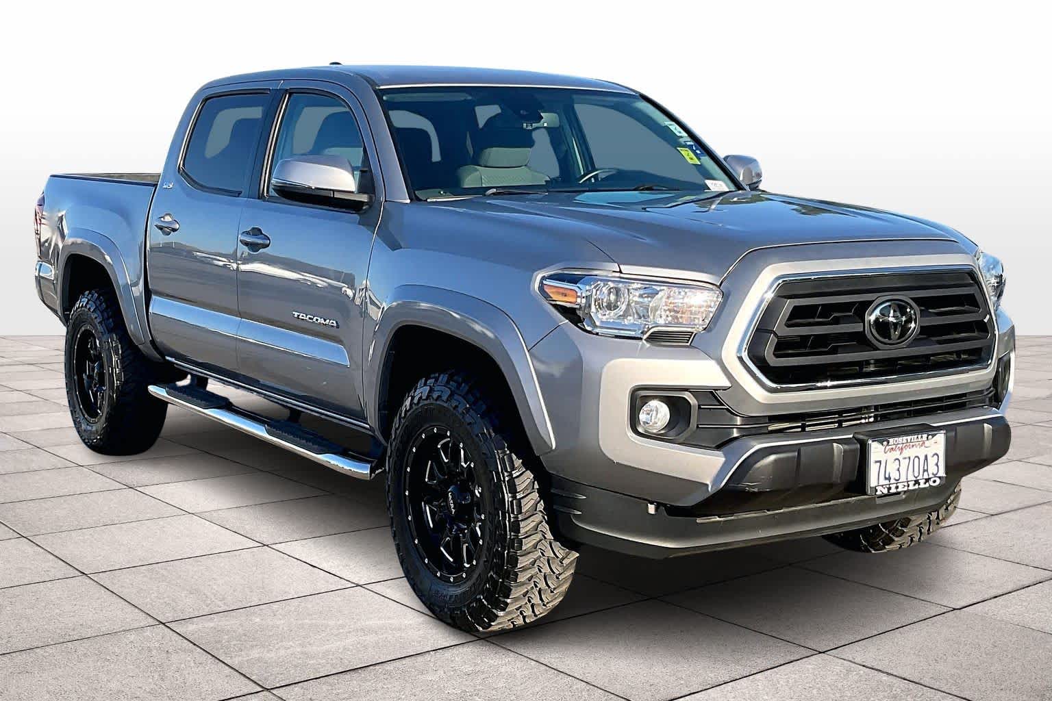 2020 Toyota Tacoma SR5 Double Cab V6 photo 2
