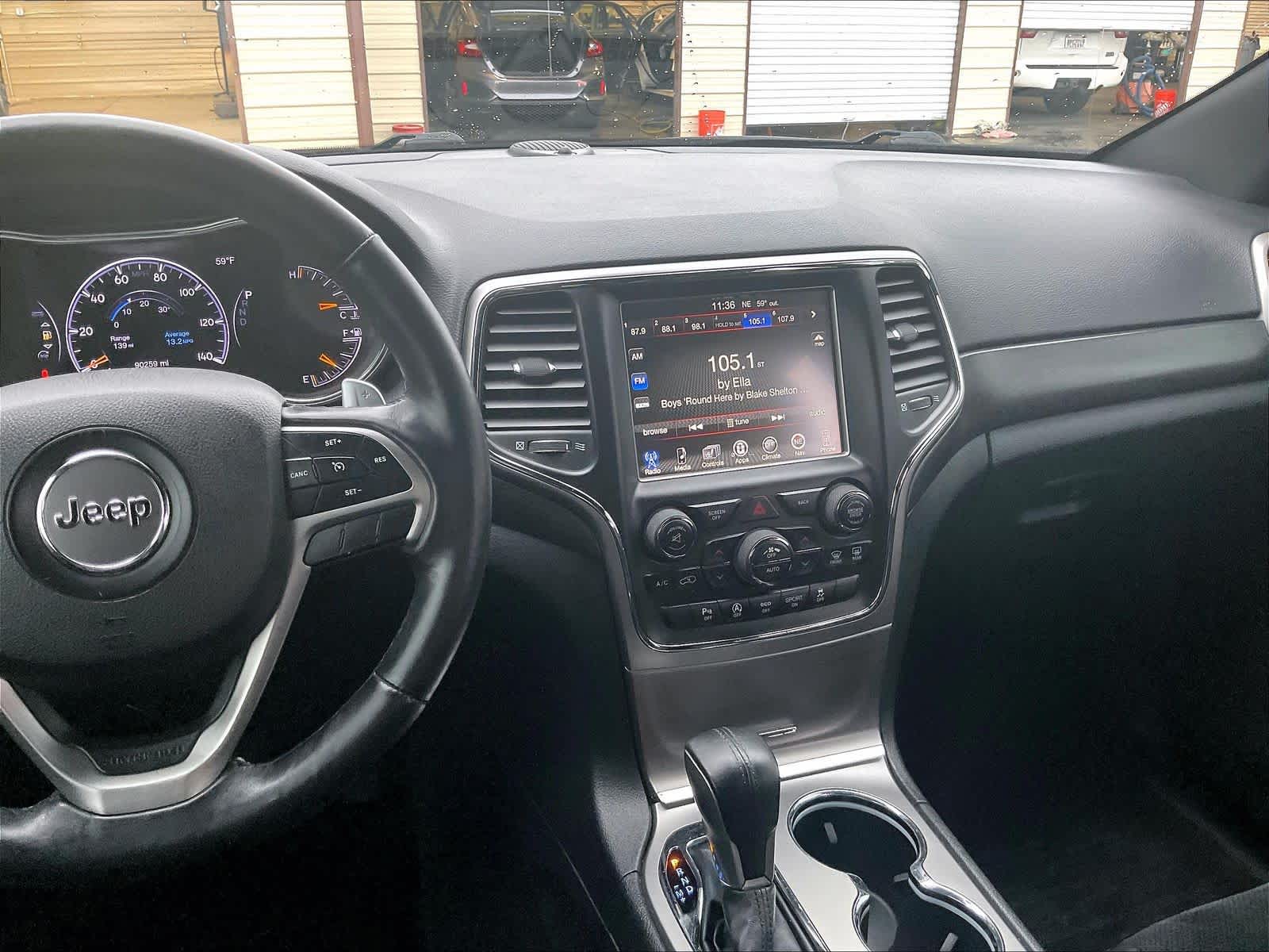 2017 Jeep Grand Cherokee photo 6